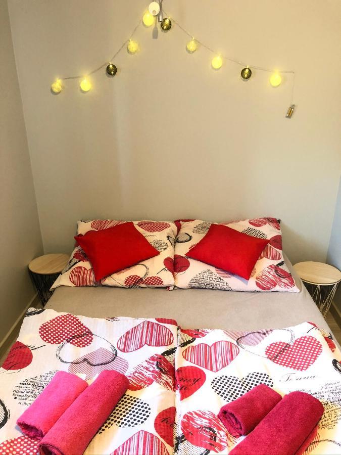 Bed and Breakfast Stajnia Pod Debem Стараховице Экстерьер фото